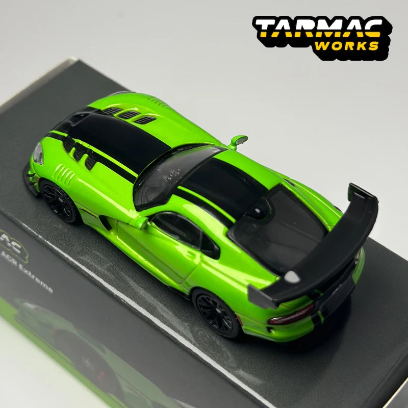 Tarmac Works 1:64 TW Viper ACR Extreme Green Metallic alloy car model